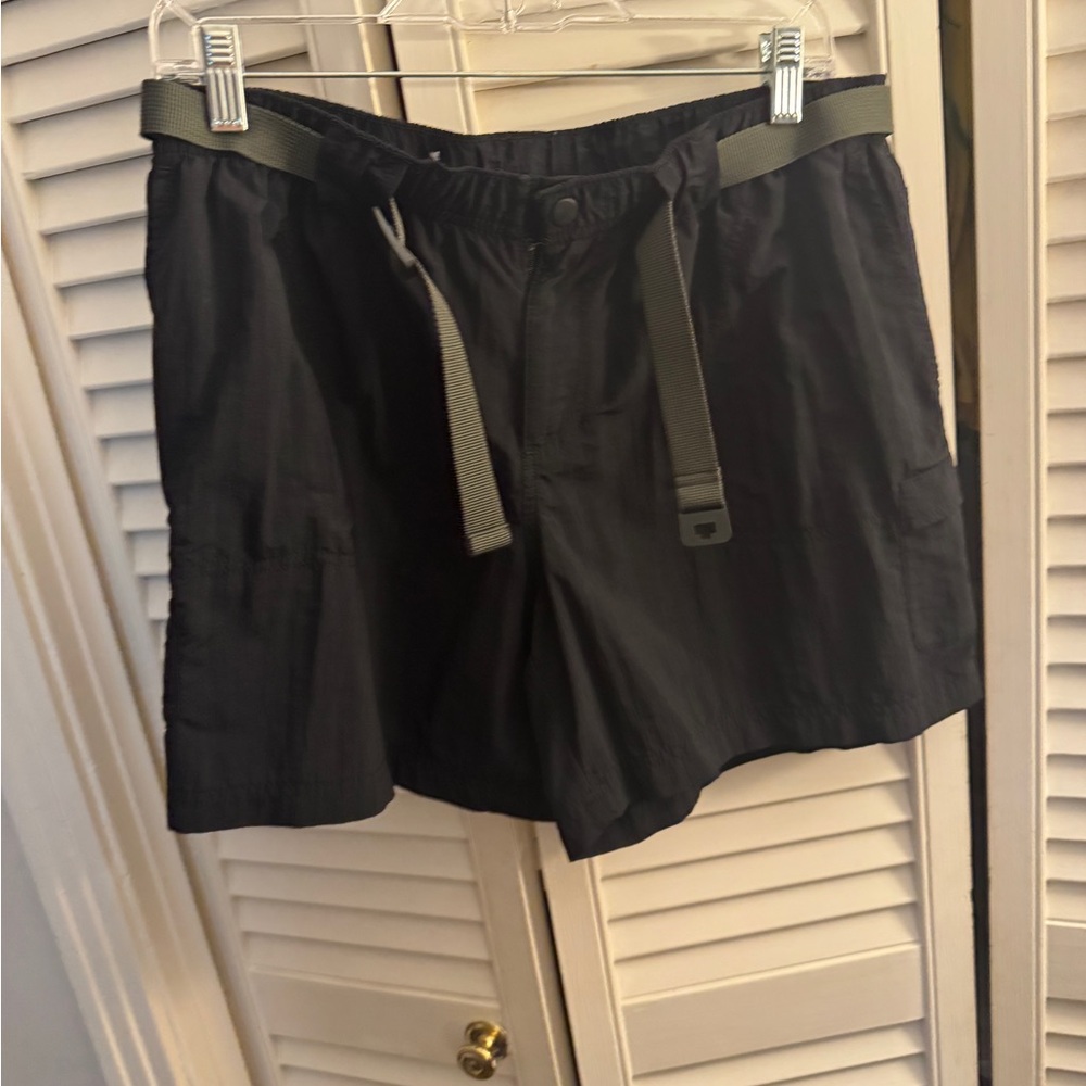 Columbia Black Cargo Shorts with Elastic Waist
